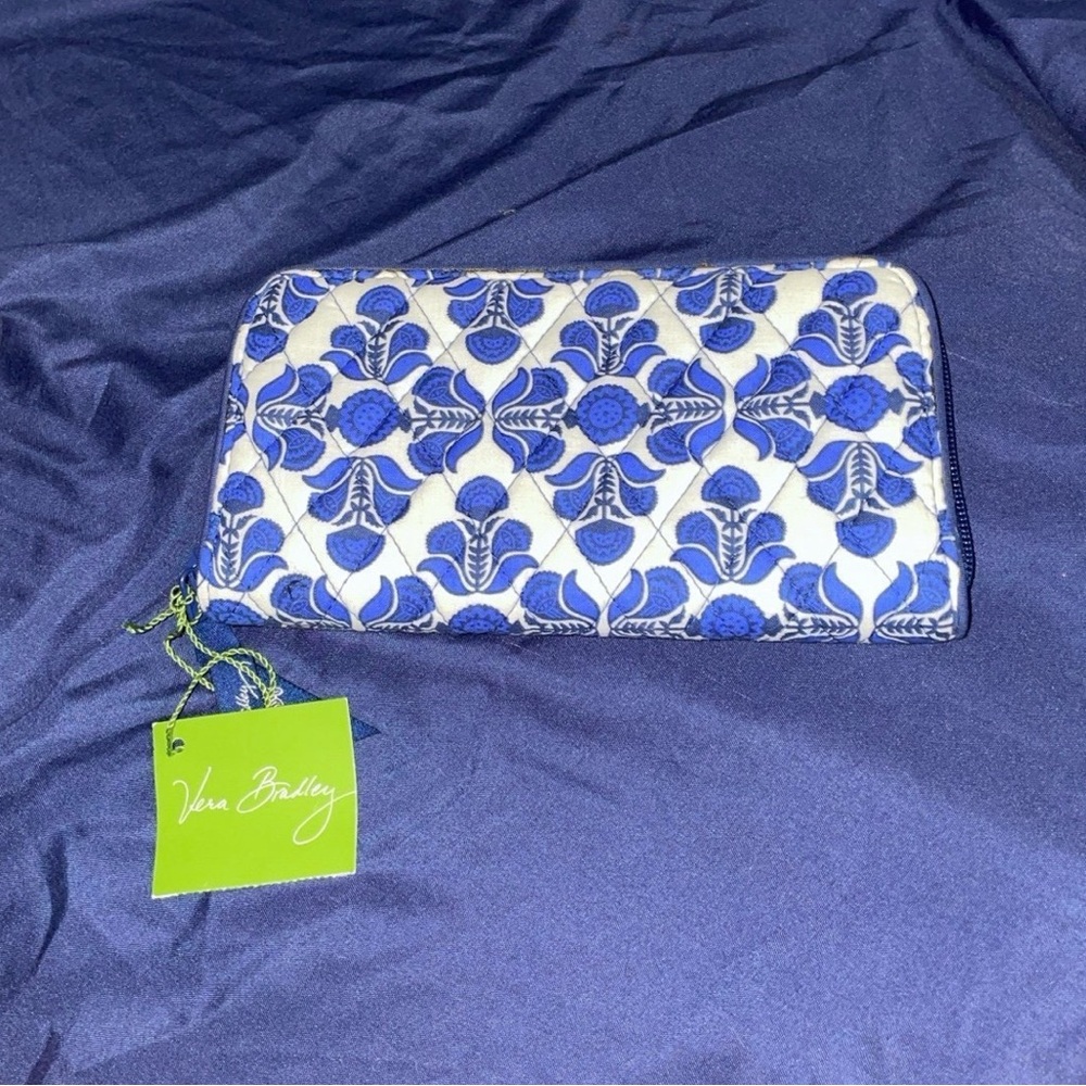 Vera Bradley accordion wallet cobalt tile